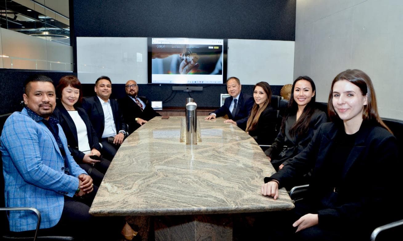 Strata meeting with professionals